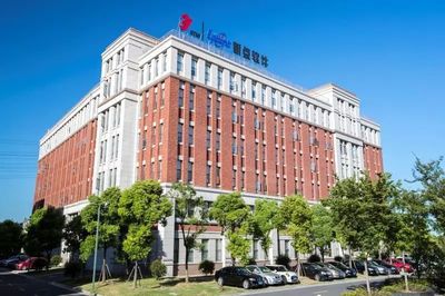 【厉害】张家港这位企业家荣获省"特别贡献奖",奖金30万元!